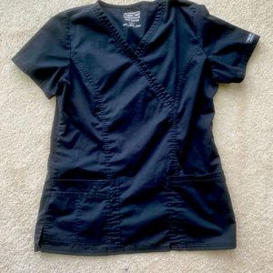 Cherokee small scrub top